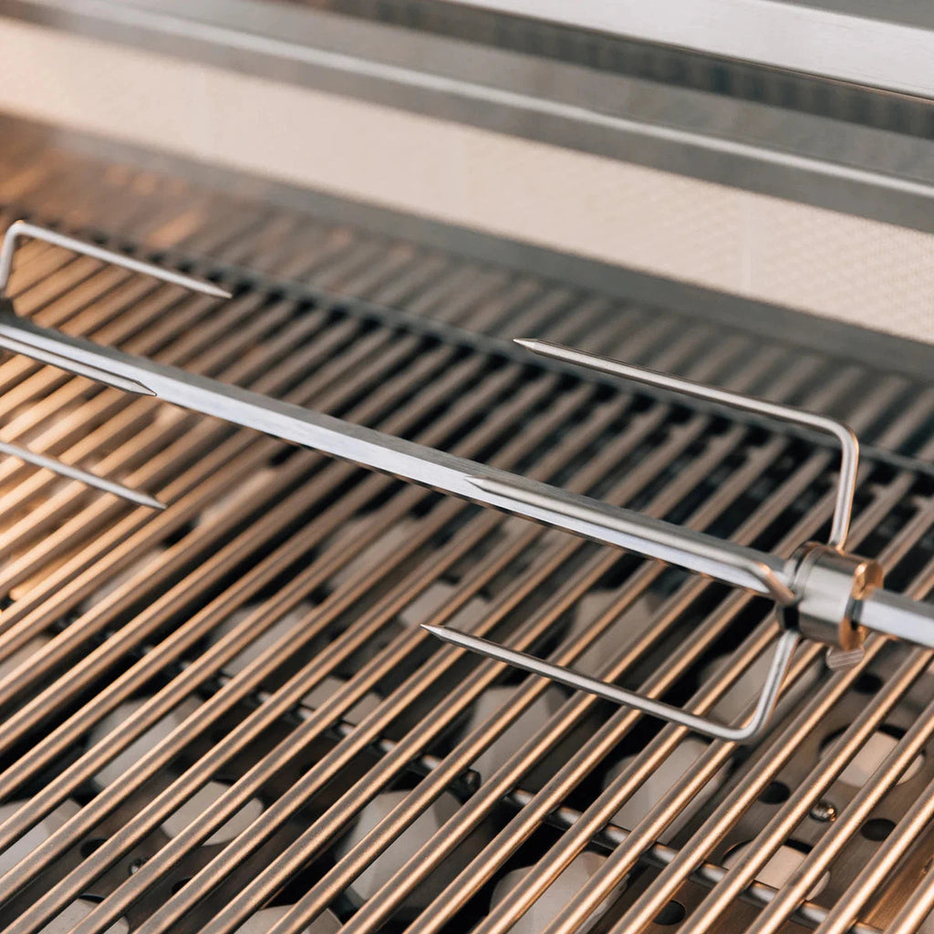 Summerset Sizzler Pro 32-Inch 4-Burner Freestanding Stainless Steel Gas Grill