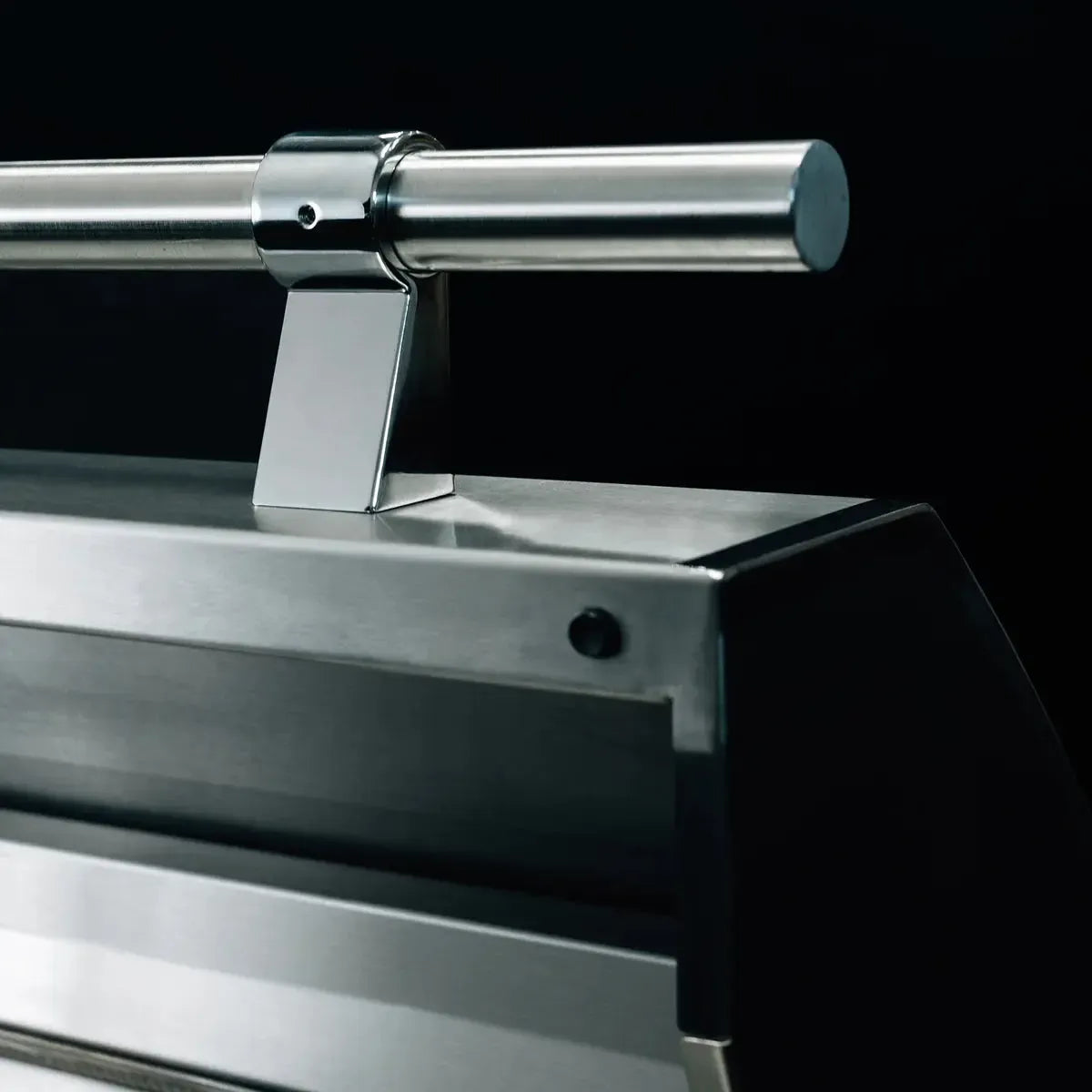 Summerset Quest Series 36-Inch Built-in Propane Gas Grill with Stainless Steel Construction