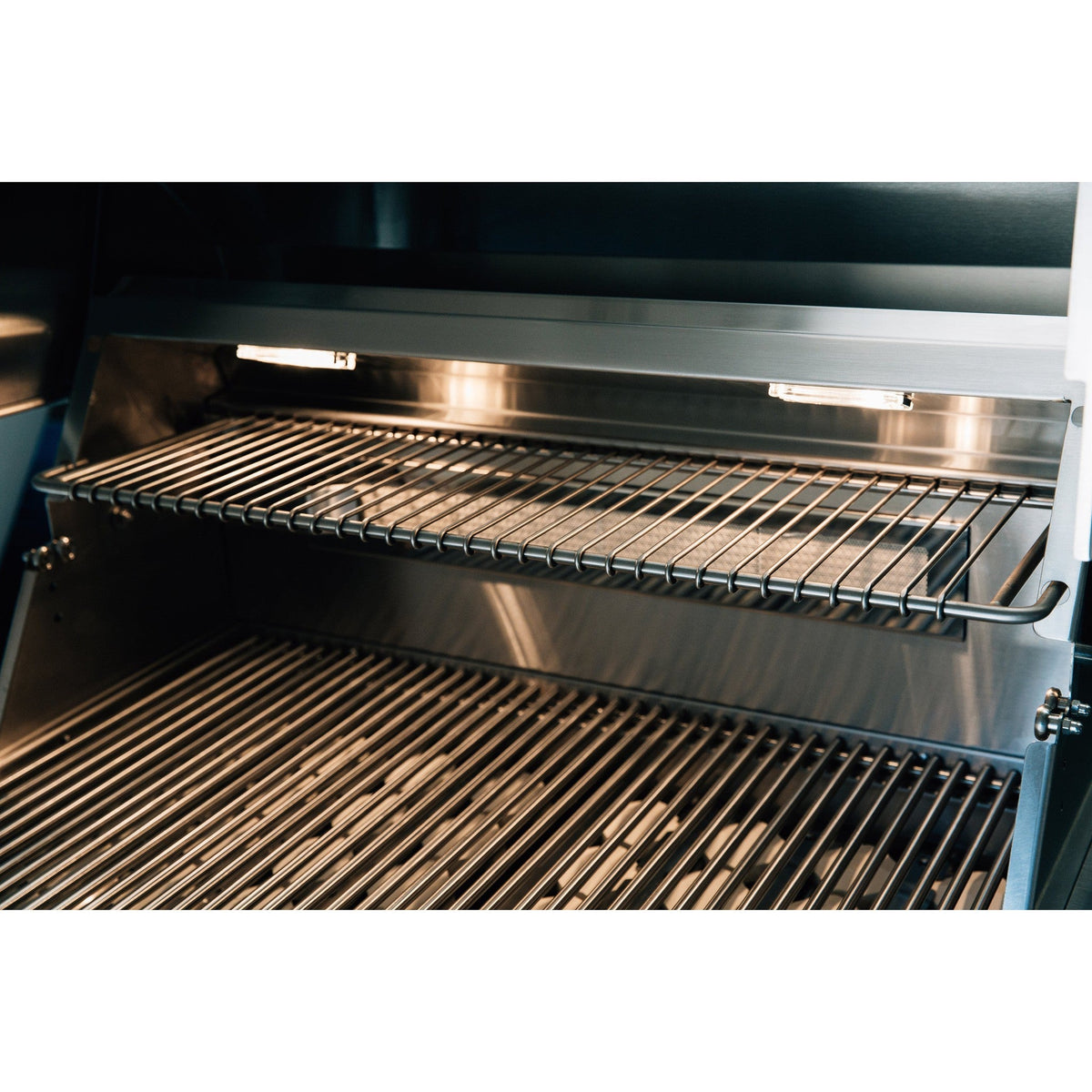 Summerset Alturi 36-Inch 3-Burner Professional Built-In Natural Gas Grill