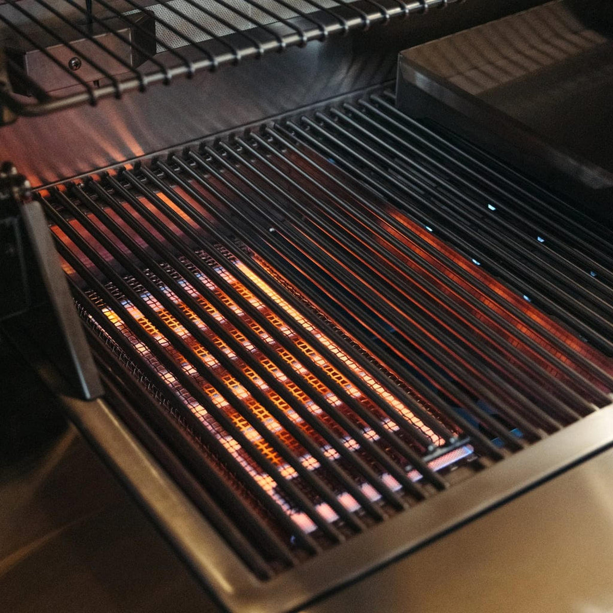 Summerset Estate Series 42-Inch American Made Freestanding Gas Grill